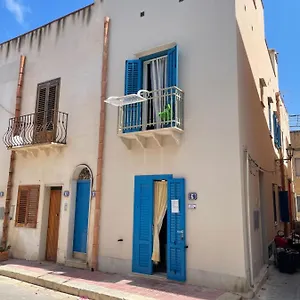 Bilocale In Pieno Centro A Marettimo